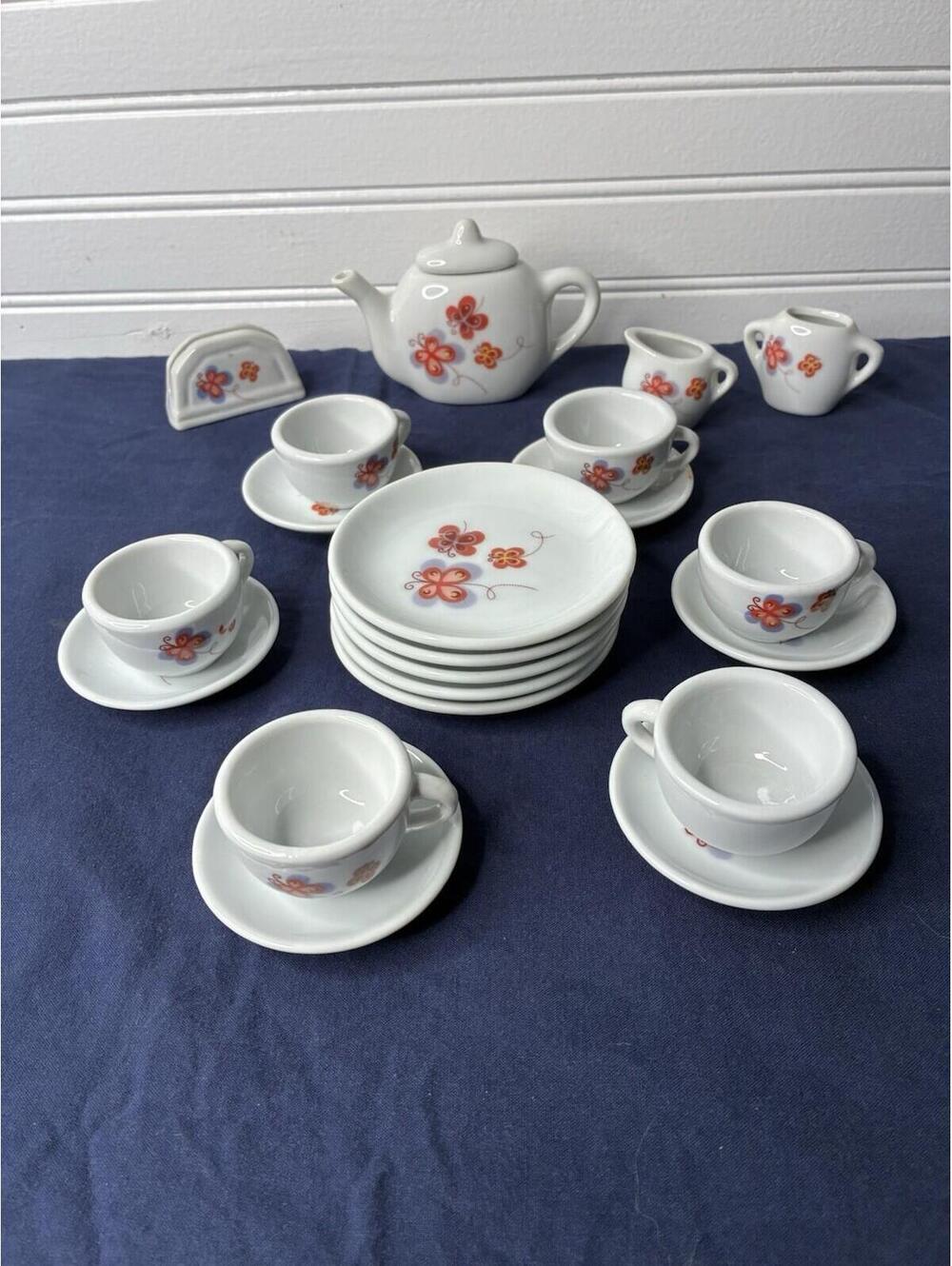Frenzy Toys Miniature Vintage 15-Piece Toy Tea Set - Butterfly Theme